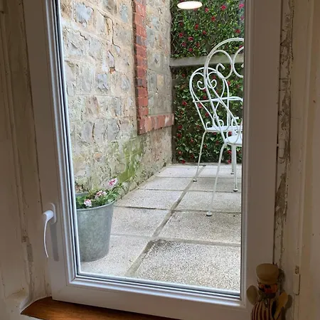 La Petite Maison, Perrou, Normandy, Orne *