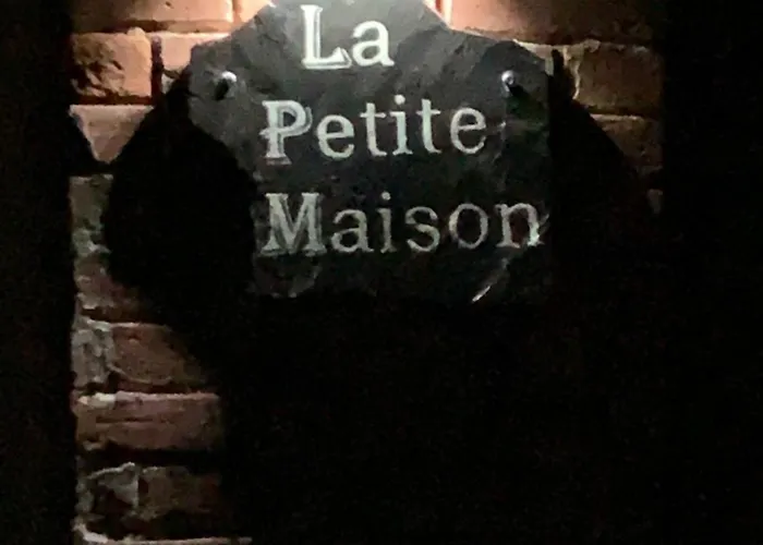 La Petite Maison, Perrou, Normandy, Orne * Perrou